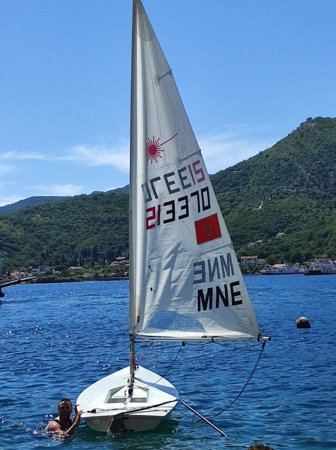 Romeo And Juliet Apartments Tivat Kültér fotó