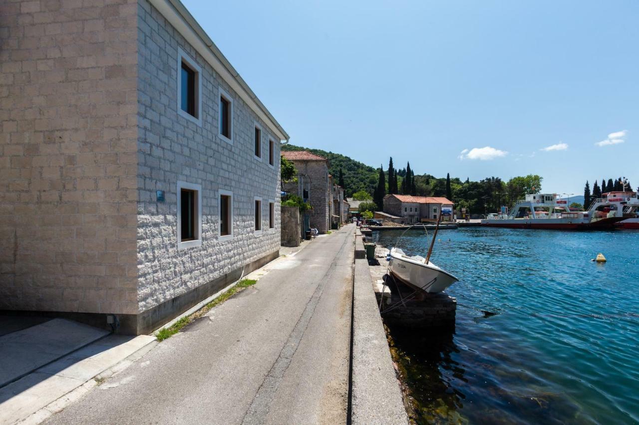 Romeo And Juliet Apartments Tivat Kültér fotó