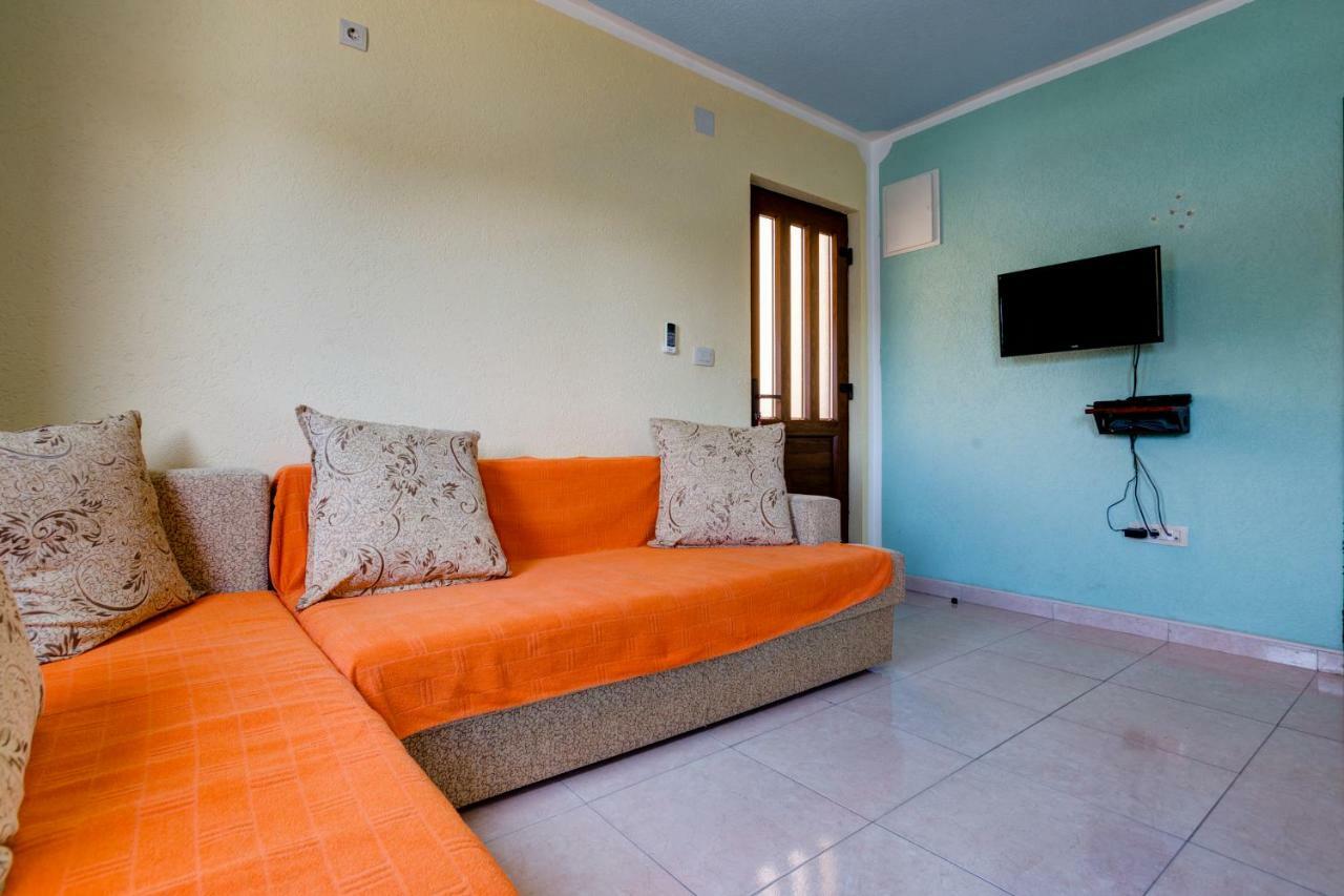 Romeo And Juliet Apartments Tivat Kültér fotó