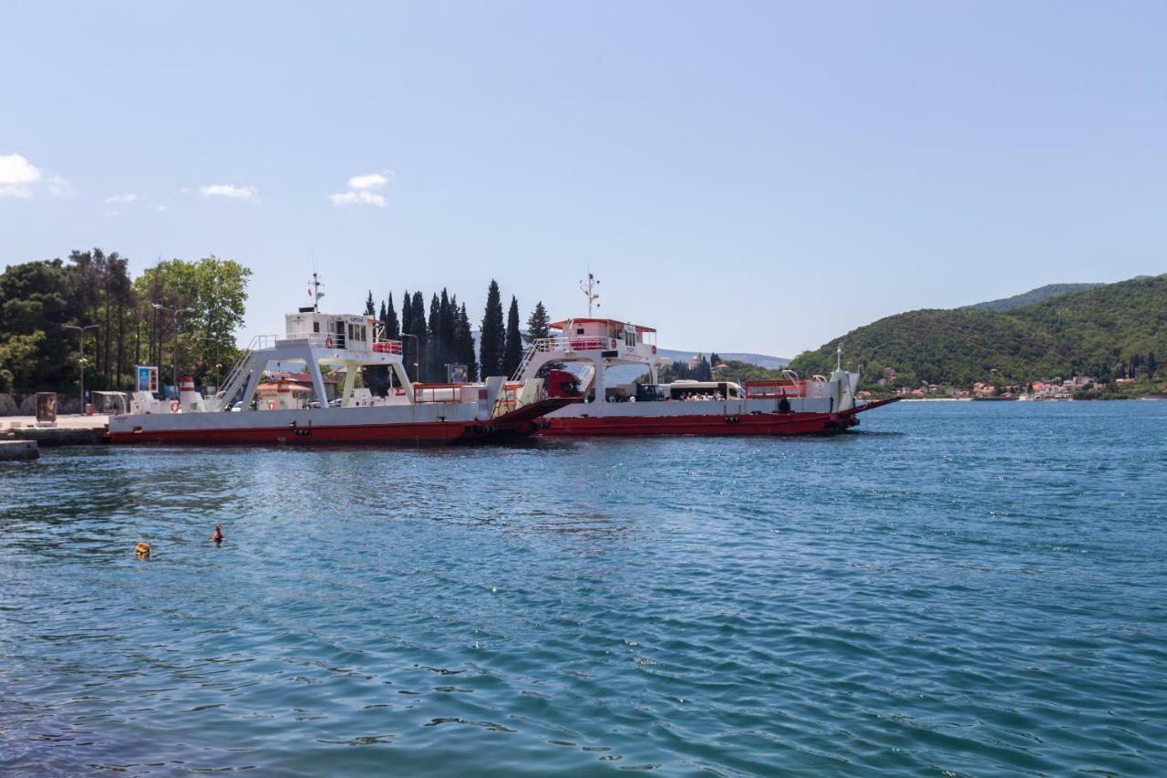 Romeo And Juliet Apartments Tivat Kültér fotó